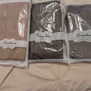 FANG Women's Leggings - Gray and Tan